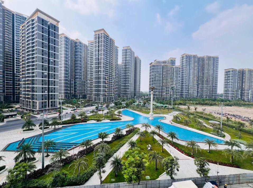 Một trong những tầm view triệu đô từ căn hộ The Opus One.